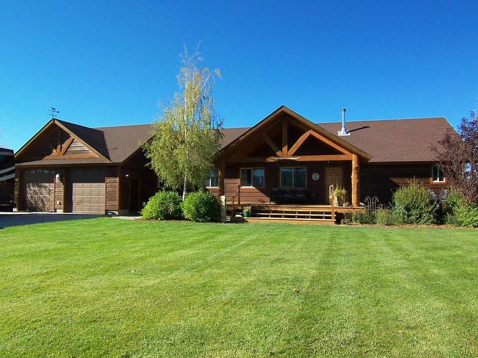 1st image of 1690 Proudfoot Ln