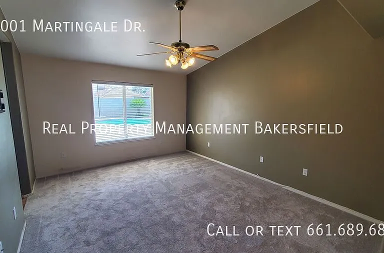 11001 Martingale Dr — Photo 4