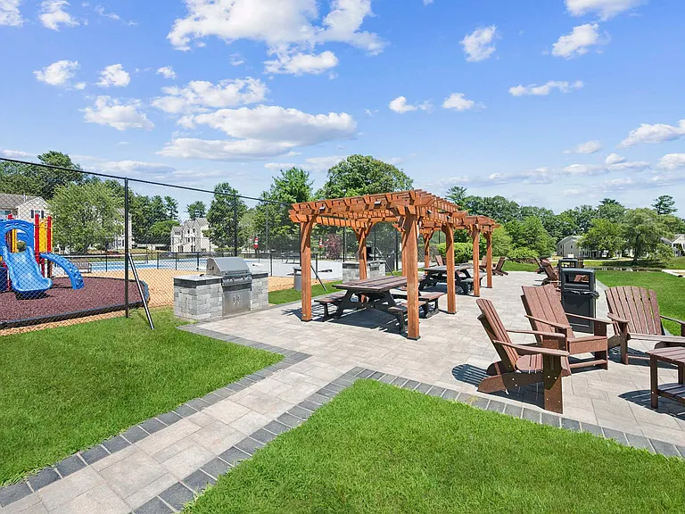 Bay Ridge at Nashua Apartments — Photo 19
