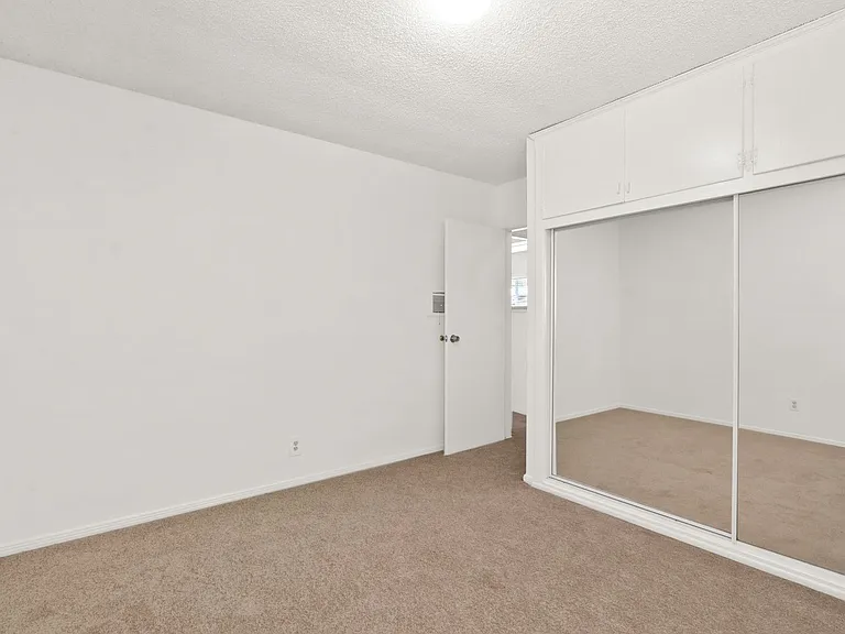 736 N. Euclid Street — Photo 12