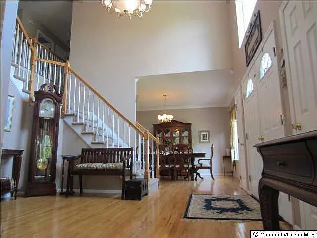 5 Arboretum Dr photo 1