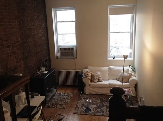 Rented by Luxor Homes & Investment Realty | media 32