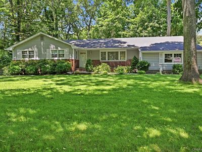 34 Bolan Drive, Huntington Station, NY, 11746