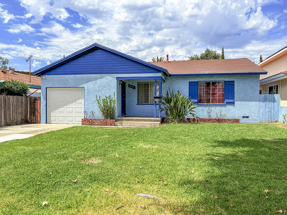 615 Lorena Ave