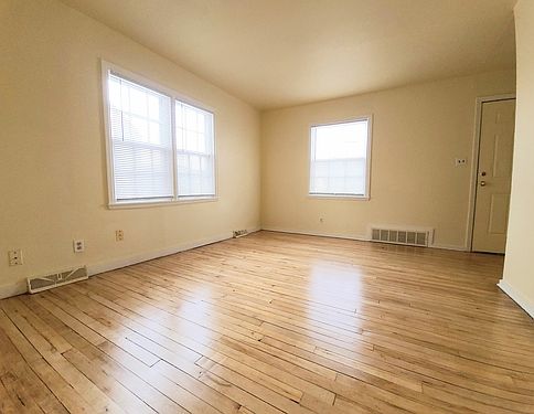 2nd image of 3928 N 30th St