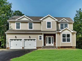 598 Evernhan Ave, Bayville, NJ 08721