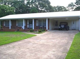 5605 Ridgewood Dr, Anniston, AL 36206