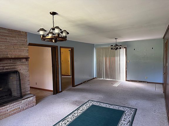 3rd image of 577 Dry Hill Rd
