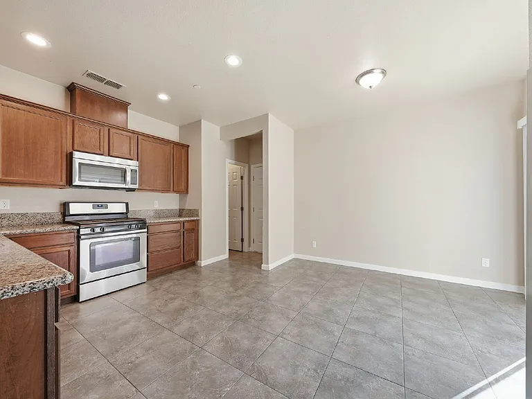 669 Mission De Oro Dr — Photo 8