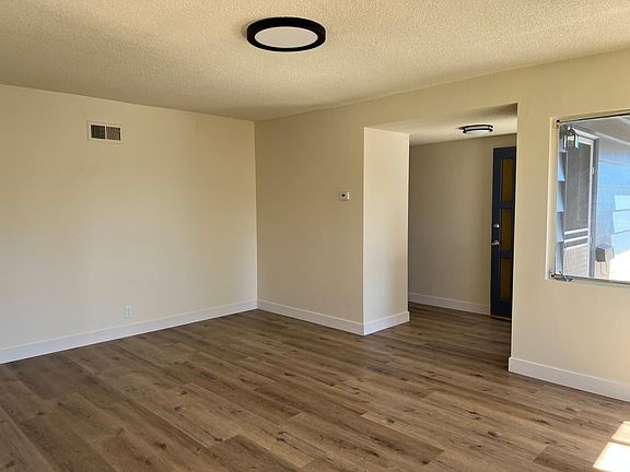 4th image of 4923 Baldwin Ave