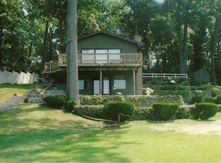 22574 Williams Landing Rd, Sturgis, MI 49091