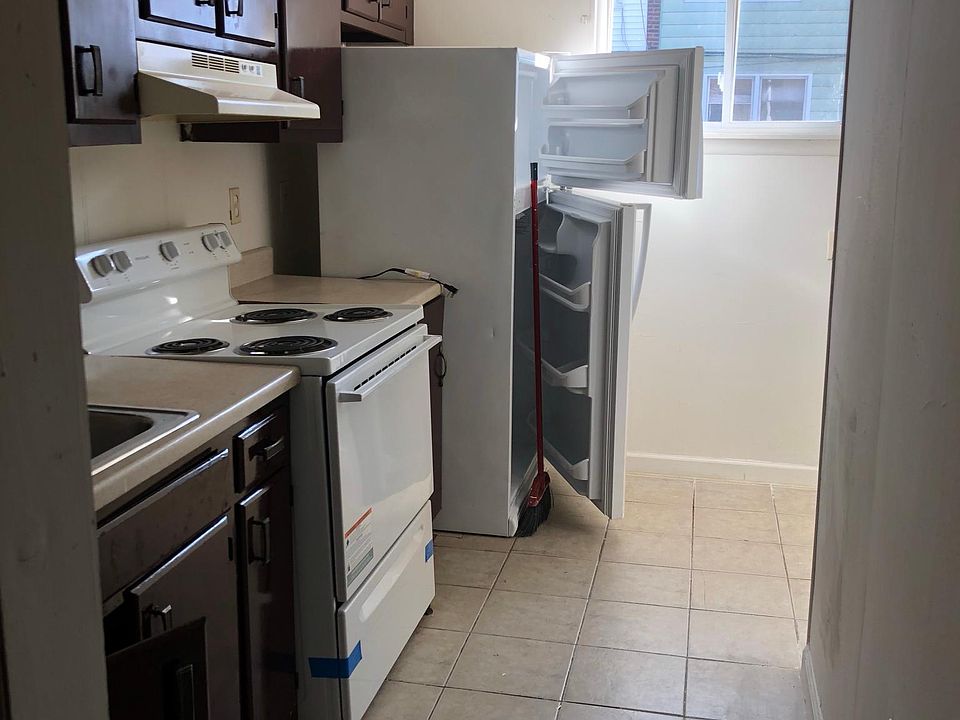 2nd image of 3508 Cottman Ave Ste B
