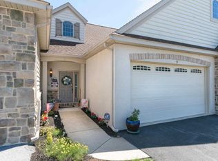 9 Pfautz Cir, Elizabethtown, PA 17022