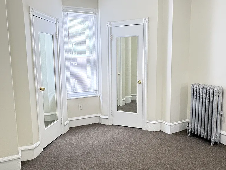 4th rear bedroom