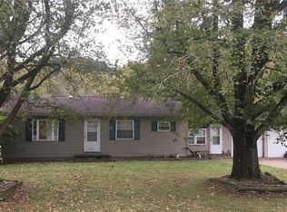 398 Graham Station Rd, Letart, WV 25253