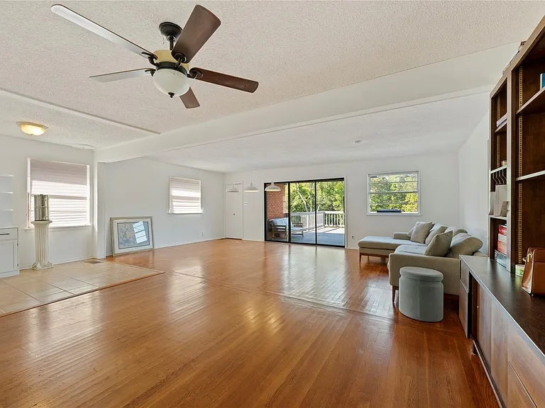 402 Philco Dr — Photo 20