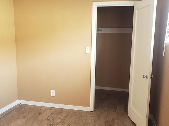 5th image of 2524 Maricopa Ave