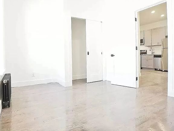 3rd image of 53-23 Roosevelt Ave #2B