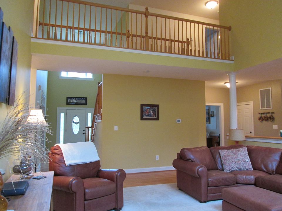 2nd image of 23412 Pembrook Dr
