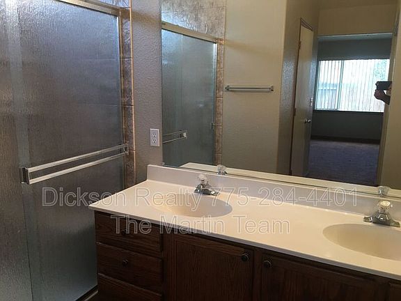 5th image of 5139 Lorenzo Ln