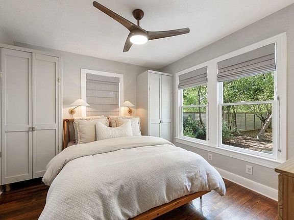 4th image of 403 W 55th St