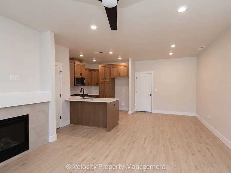 3032 NE Terreo Pl — Photo 7