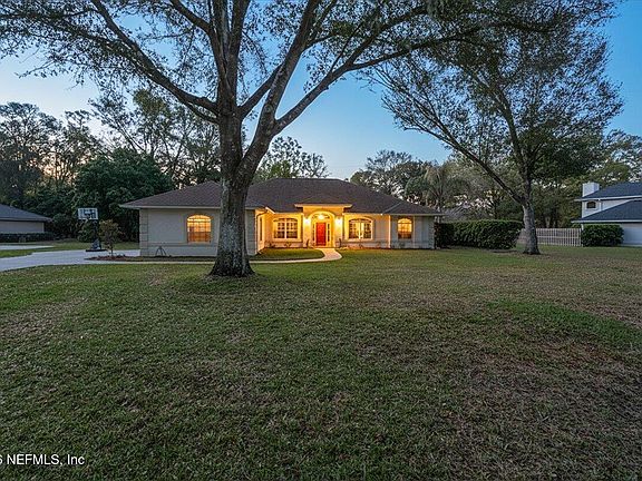 2nd image of 735 CHARMWOOD Drive