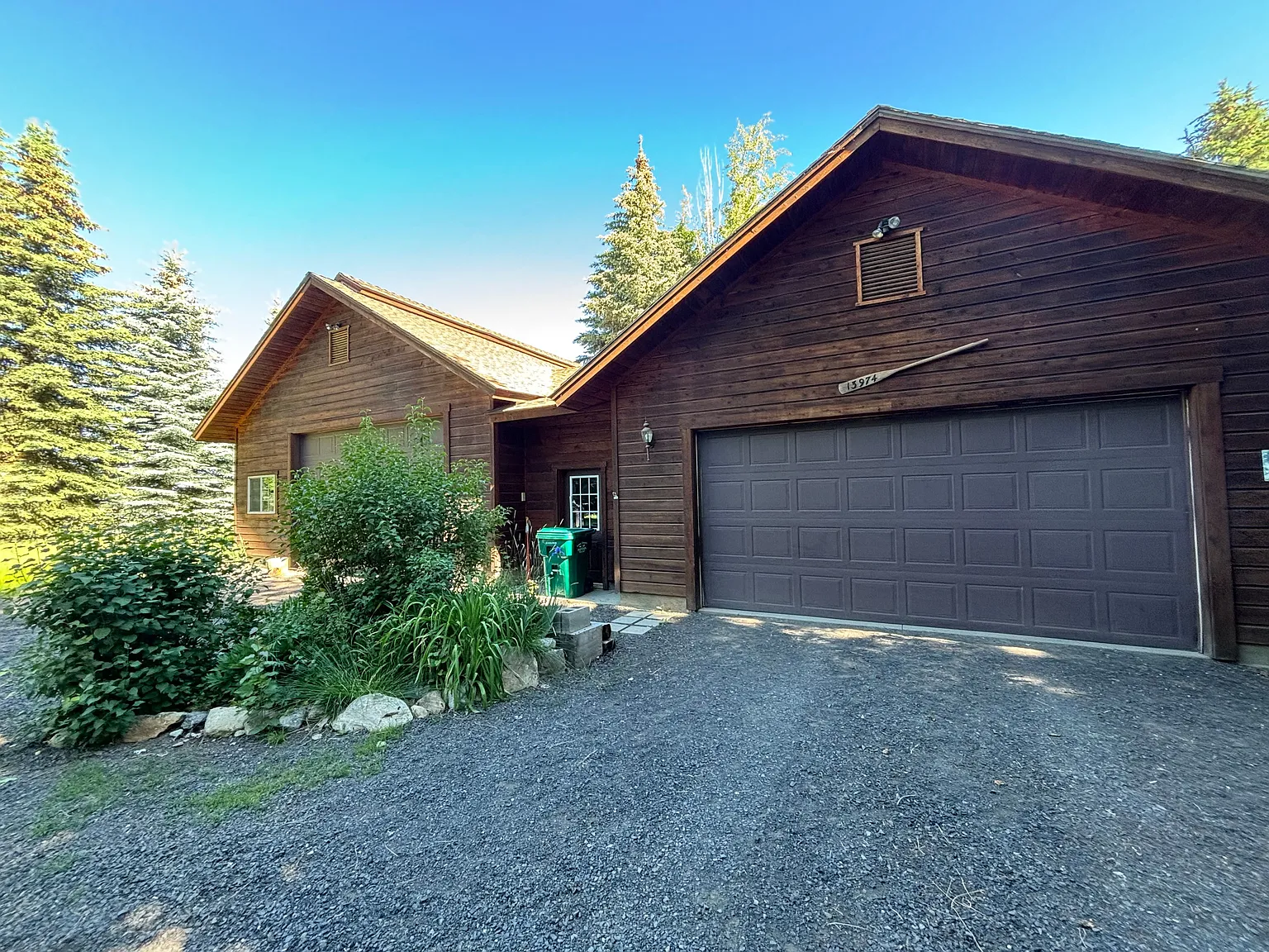 3 bed, 1974 sqft, $2,500 — Photo 3