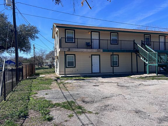 2nd image of 728 S Guadalupe