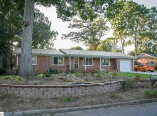 207 Springvale Dr, Mauldin, SC 29662