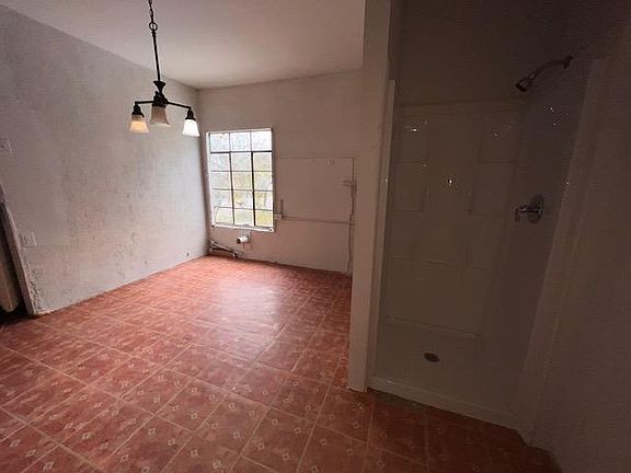 5th image of 2504 Chihuahua St Unit B