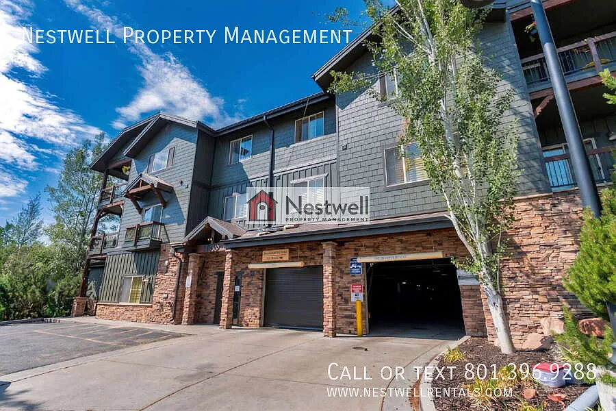 Spacious 3-bed Condo in Park City — Photo 1