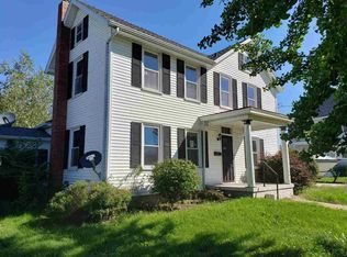 261 E Vernon St, Farmington, IL 61531