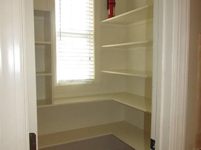 1305 Palace Garden Way — Photo 4