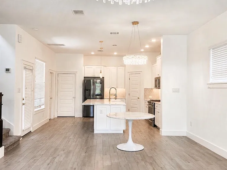 16722 Echo Heights Dr — Photo 5