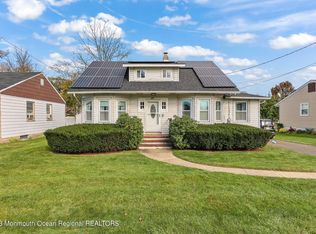 412 Green Grove Rd, Neptune, NJ 07753