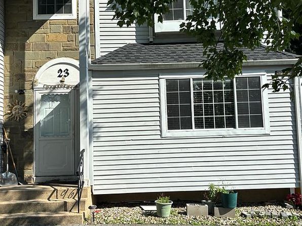 23 Hannah Dr