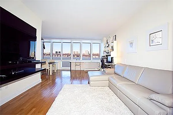 Sold by Keller Williams NYC | media 6