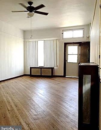 5th image of 2243 Emerald St