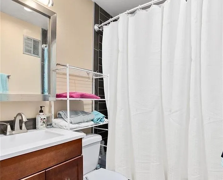 236 S 152nd St #303 — Photo 9