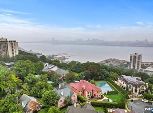 1 Euclid Rd, Fort Lee, NJ 07024