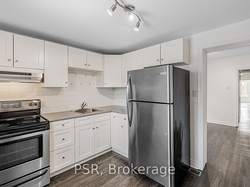 Toronto Townhouse for rent - 2 Bedrooms — photo 11