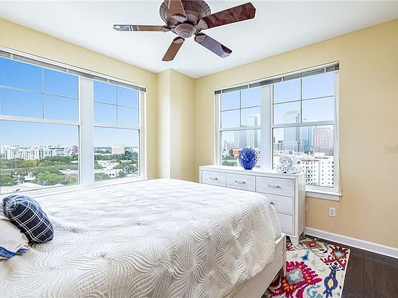 5th image of 345 Bayshore Blvd APT 1202