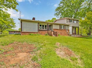 2424 Rotten Fork Rd, Pall Mall, TN 38577