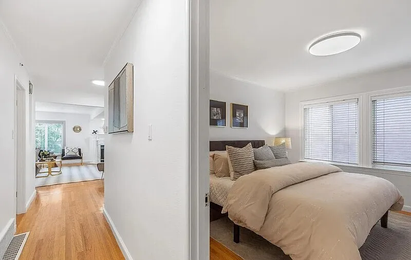 1 bed, 990 sqft, $5,200 — Photo 4