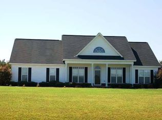 588 Simmons Rd, Warner Robins, GA 31093