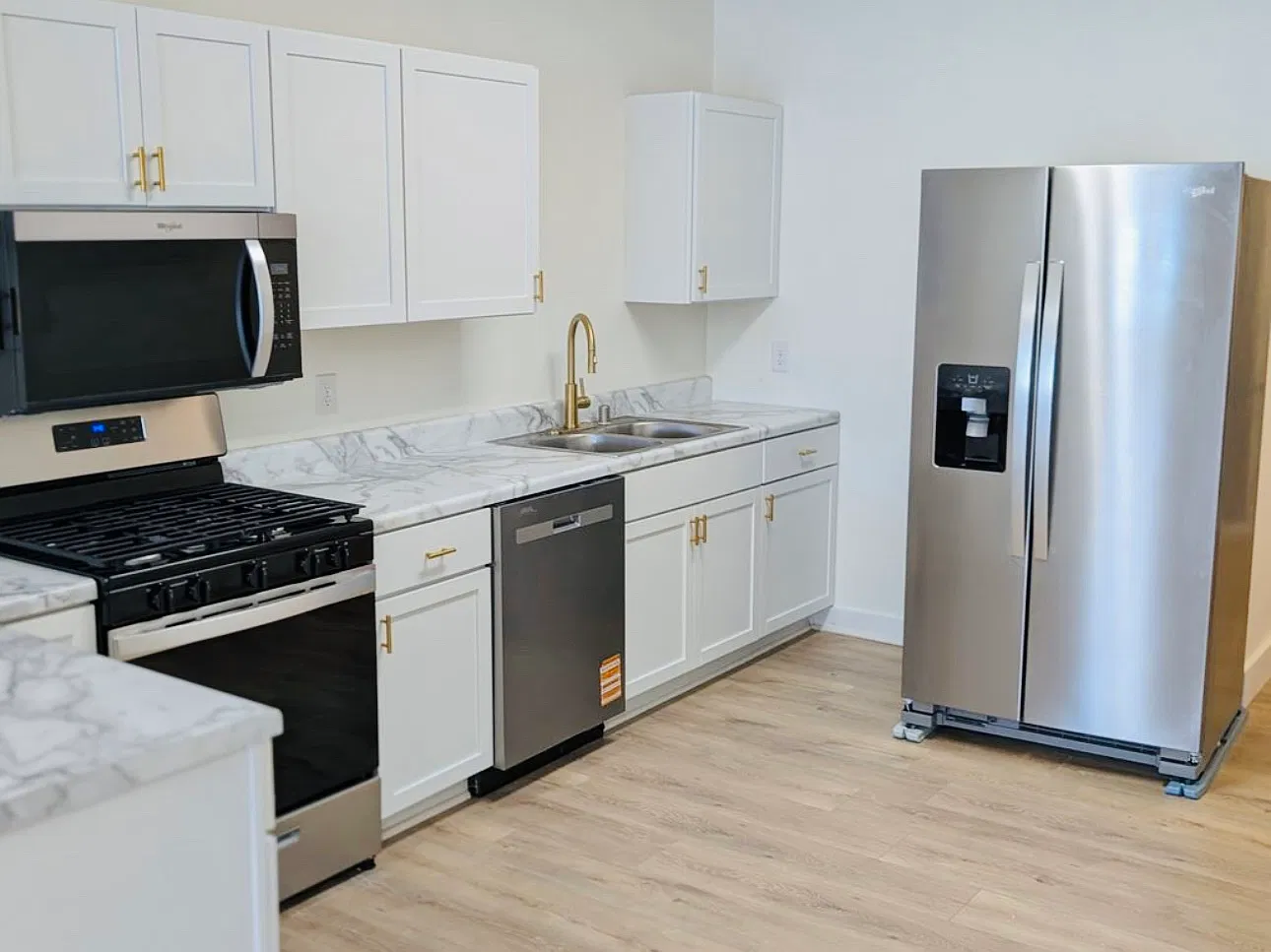 Studio, 1400 sqft, $975 — Photo 4
