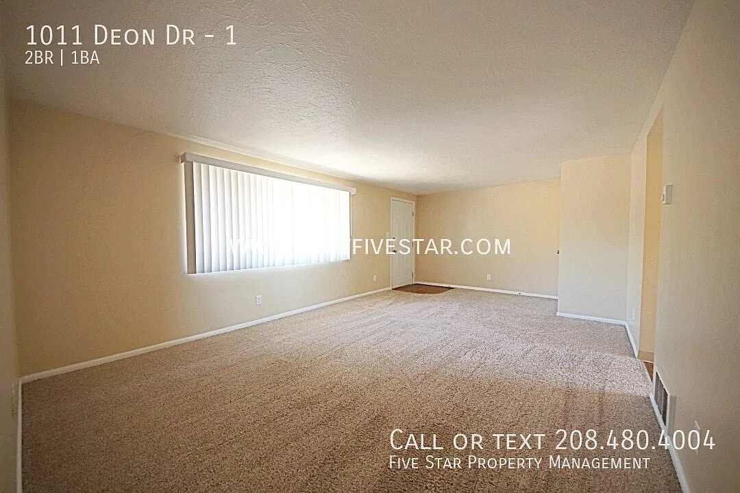 1011 Deon Dr — Photo 3