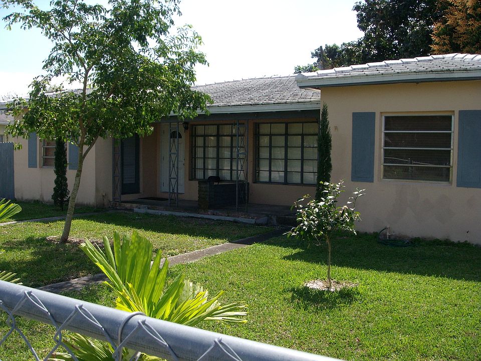 1st image of 544 NW 107th St