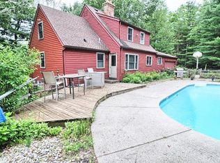 3875 Hartland Rd, Hartland, MI 48353